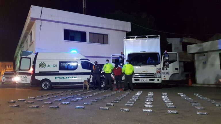 Policía Nacional captura a un hombre con 130 kilos de cocaína 61b52878-7a99-4705-b879-195b311a14d2