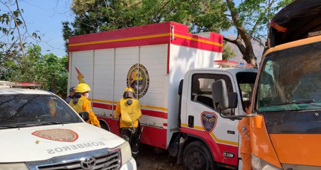 Atienden emergencia por incendios forestales | RTA Noticias