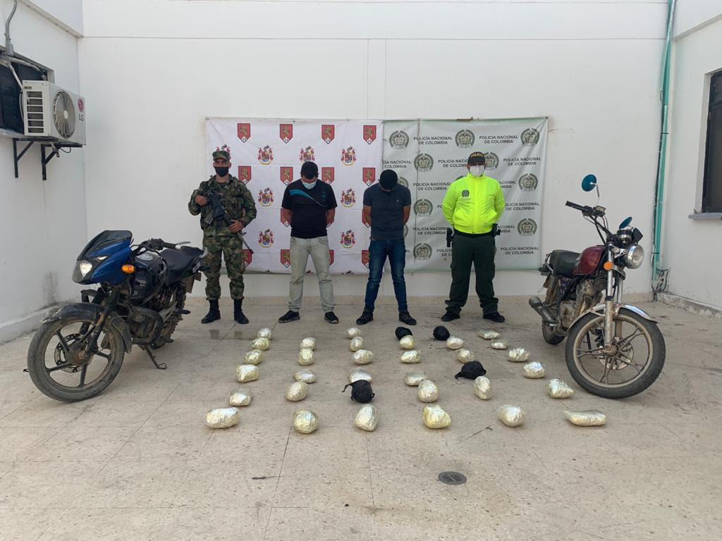 ED243B10-CCEB-471F-972E-E9C0726DBDB0