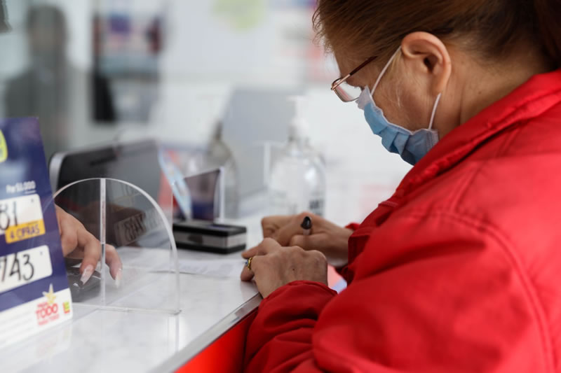 EFD638B7-DB56-4826-91F0-8A5C3D6443EF