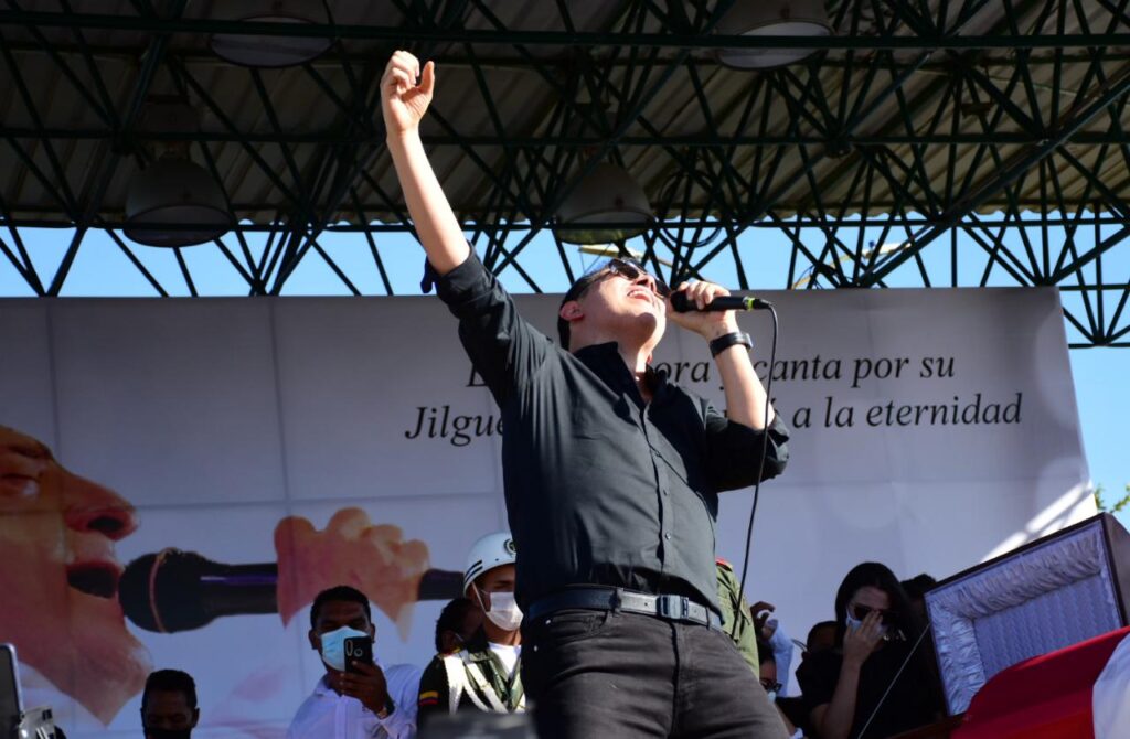 El gran homenaje a Jorge Oñate en imágenes | RTA Noticias