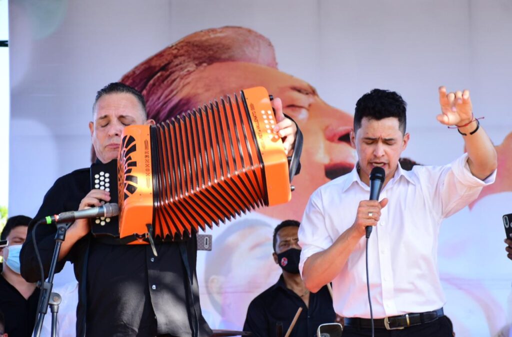 El gran homenaje a Jorge Oñate en imágenes | RTA Noticias