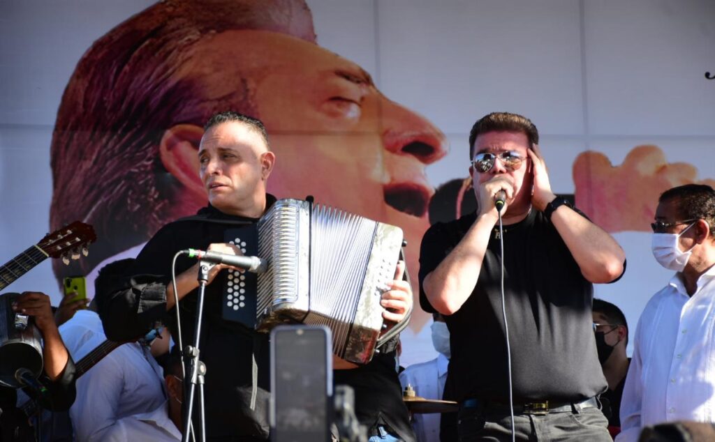 El gran homenaje a Jorge Oñate en imágenes | RTA Noticias