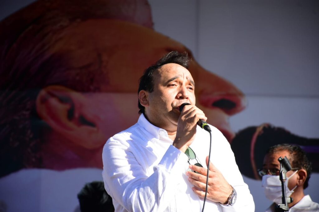 El gran homenaje a Jorge Oñate en imágenes | RTA Noticias