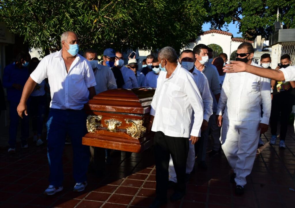 El gran homenaje a Jorge Oñate en imágenes | RTA Noticias