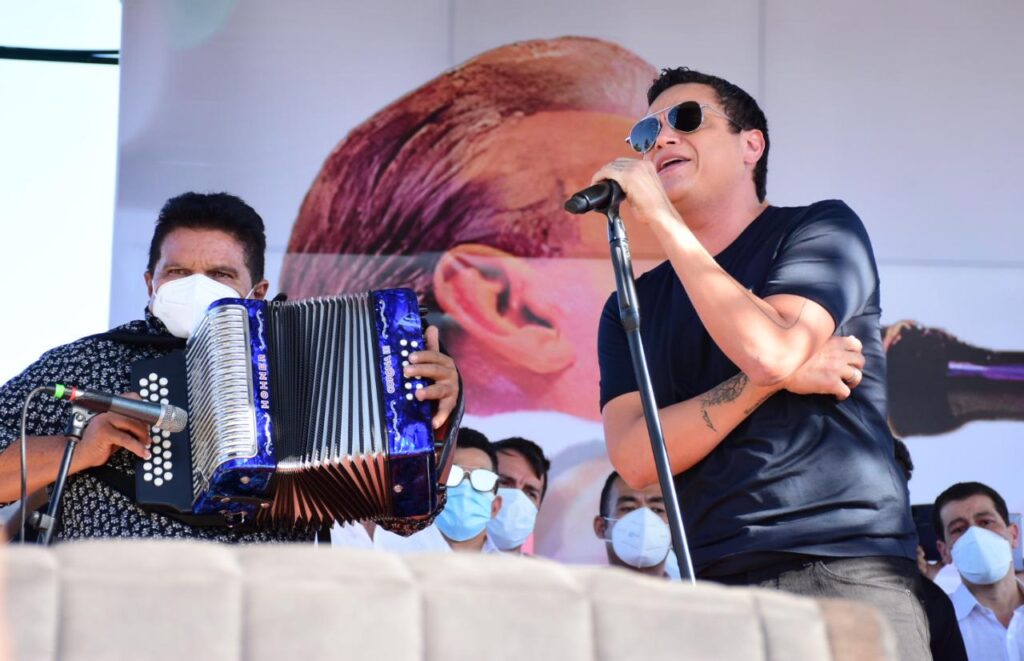 'Ahora es cuando comienzas a volar más alto': Silvestre a Jorge Oñate | RTA Noticias