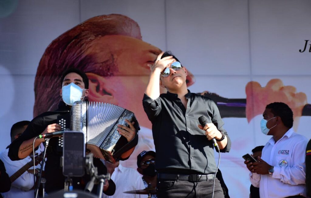 El gran homenaje a Jorge Oñate en imágenes | RTA Noticias