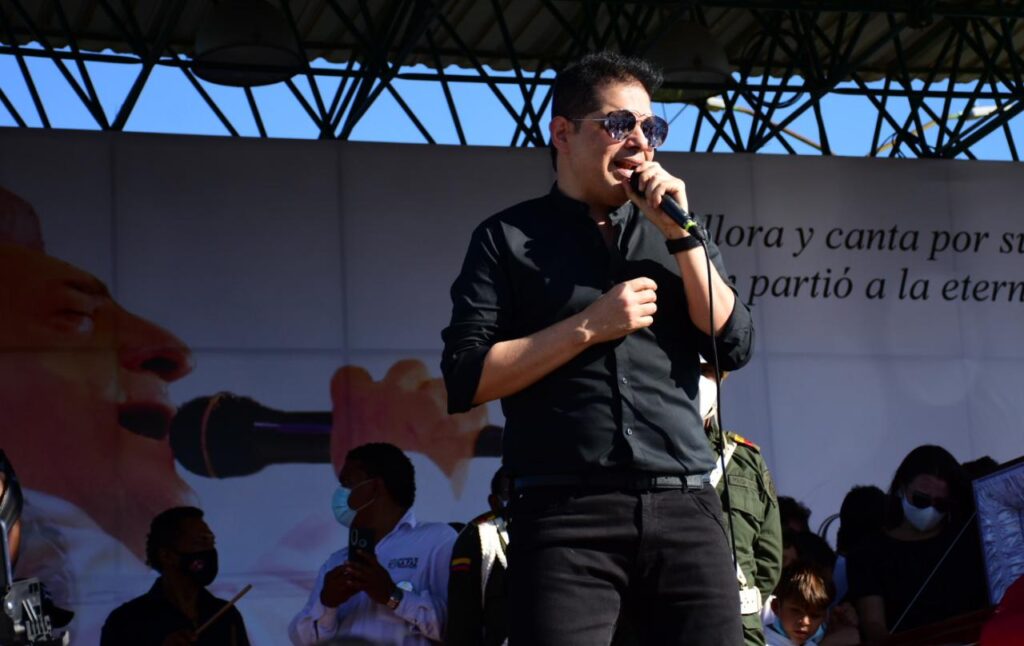 El gran homenaje a Jorge Oñate en imágenes | RTA Noticias