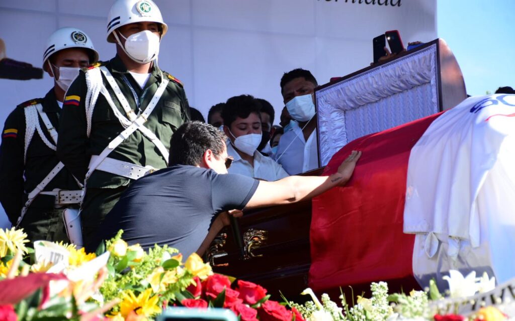 El gran homenaje a Jorge Oñate en imágenes | RTA Noticias