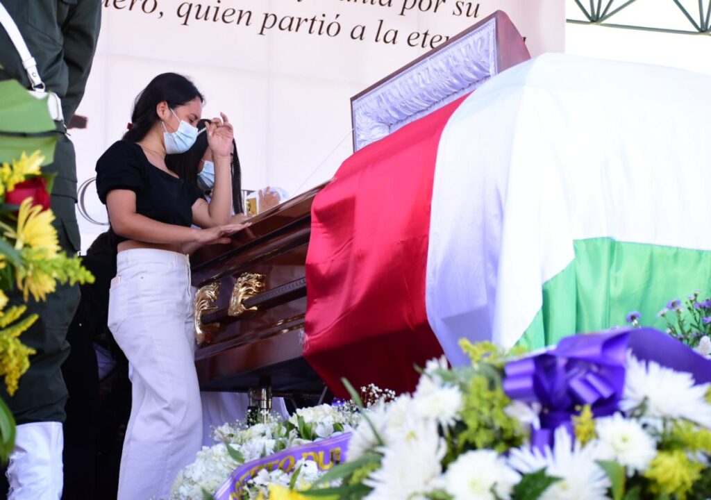 El gran homenaje a Jorge Oñate en imágenes | RTA Noticias