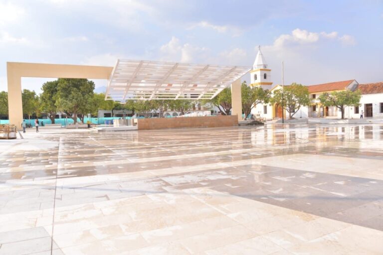 PLAZA ALFONSO LOPEZ