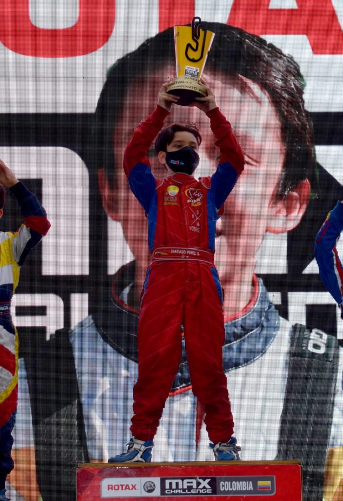 Niño vallenato triunfa en el automovilismo colombiano | RTA Noticias