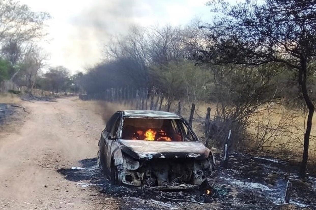 carro incinerado