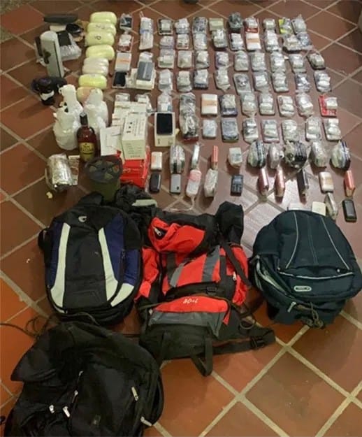 Quería ingresar 109 celulares a ‘La Tramacúa’ | RTA Noticias