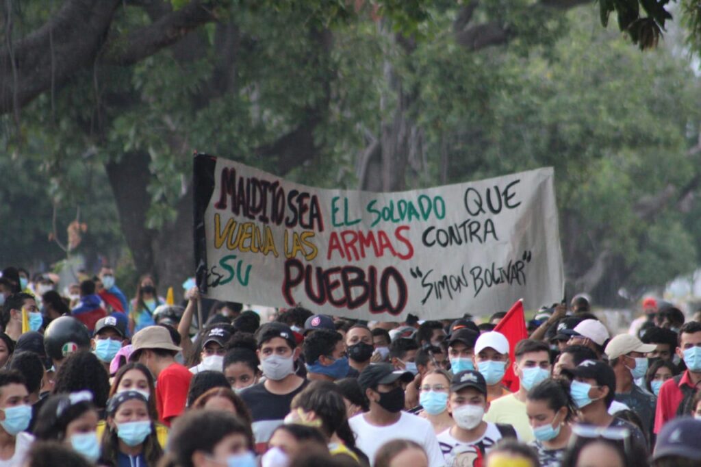 Jóvenes protestaron en Valledupar | RTA Noticias