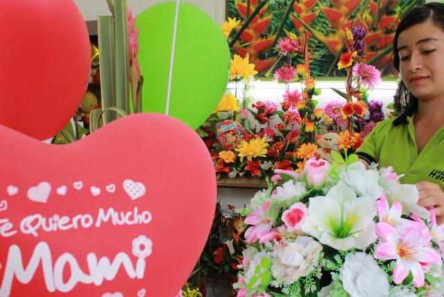 MinSalud solicitó posponer Día de la Madre por alto nivel de contagios 84465D7E-F88A-45F5-8064-E88388002954