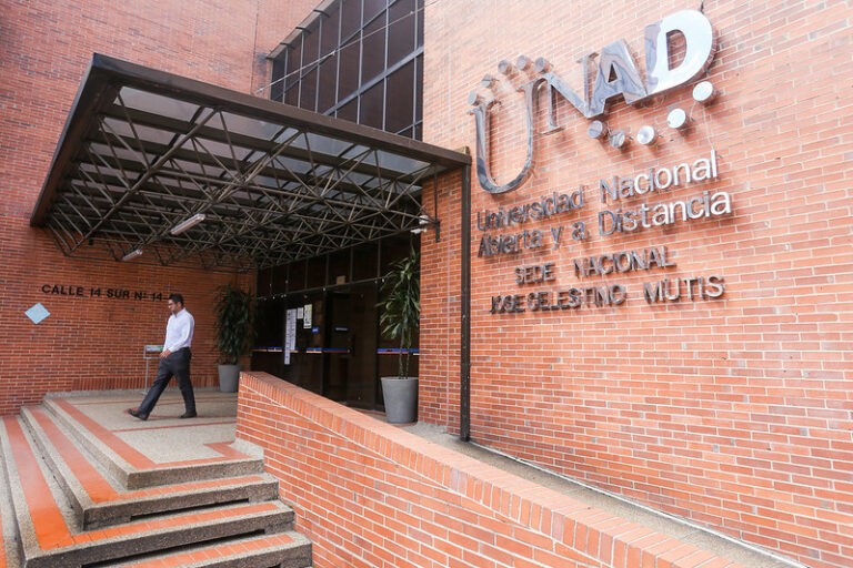Estudiantes de la UNAD rechazan posición del rector frente al paro nacional 887BDBBE-0B20-44AB-B0DB-69D529E640C6