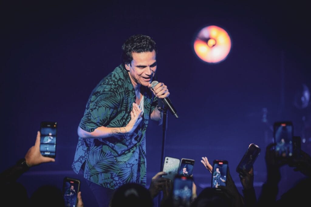 Silvestre Dangond tuvo su primer concierto con público en Miami | RTA Noticias