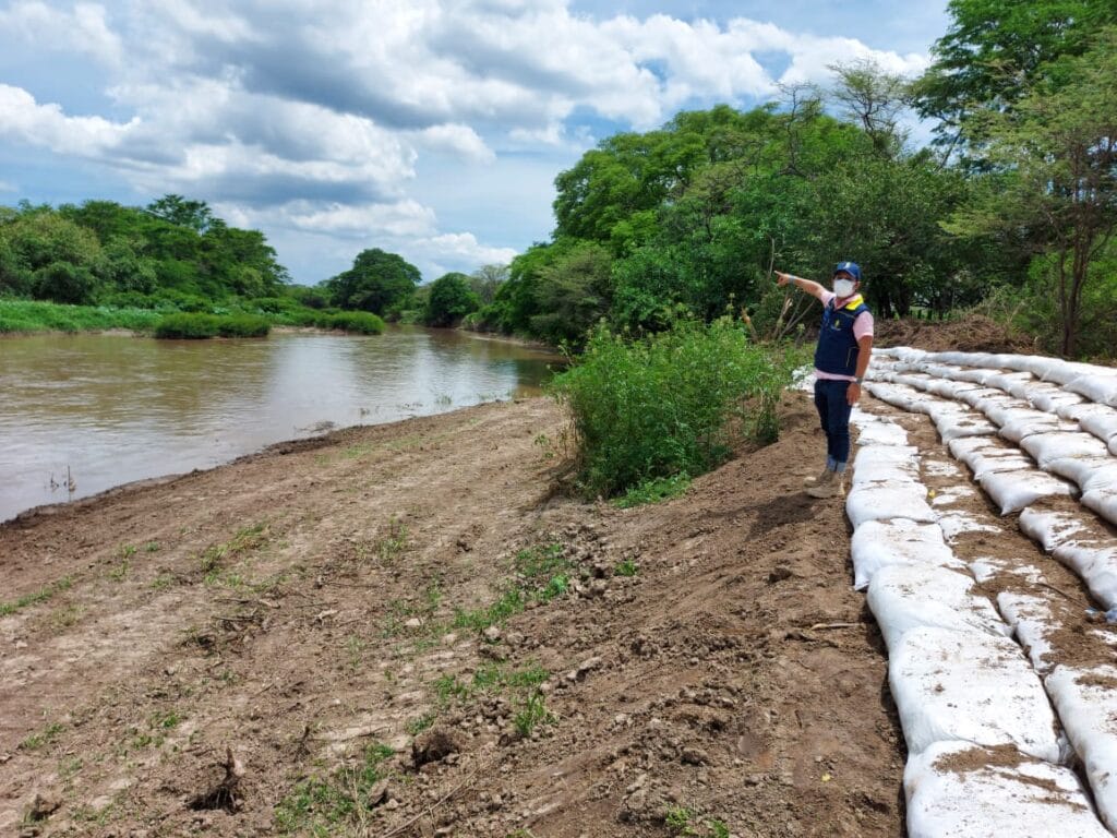 Gobernación construye muro de protección en vereda Los Calabazos Gobernación construye muro de protección en vereda Los Calabazos | RTA Noticias