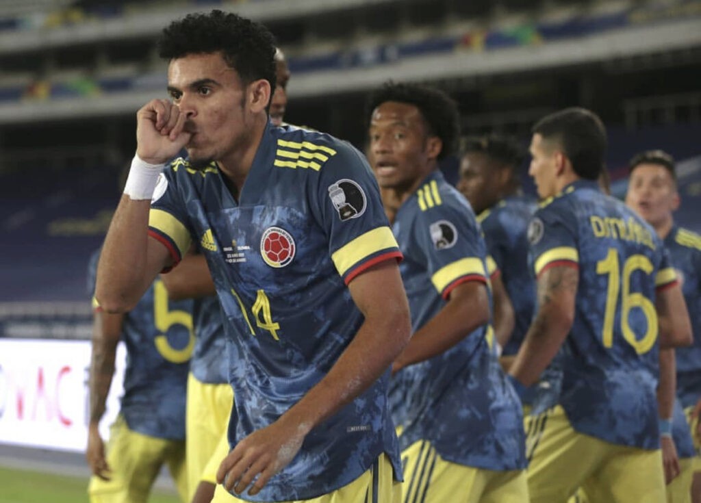 Con un polémico arbitraje, Colombia cayó 2-1 ante Brasil | RTA Noticias