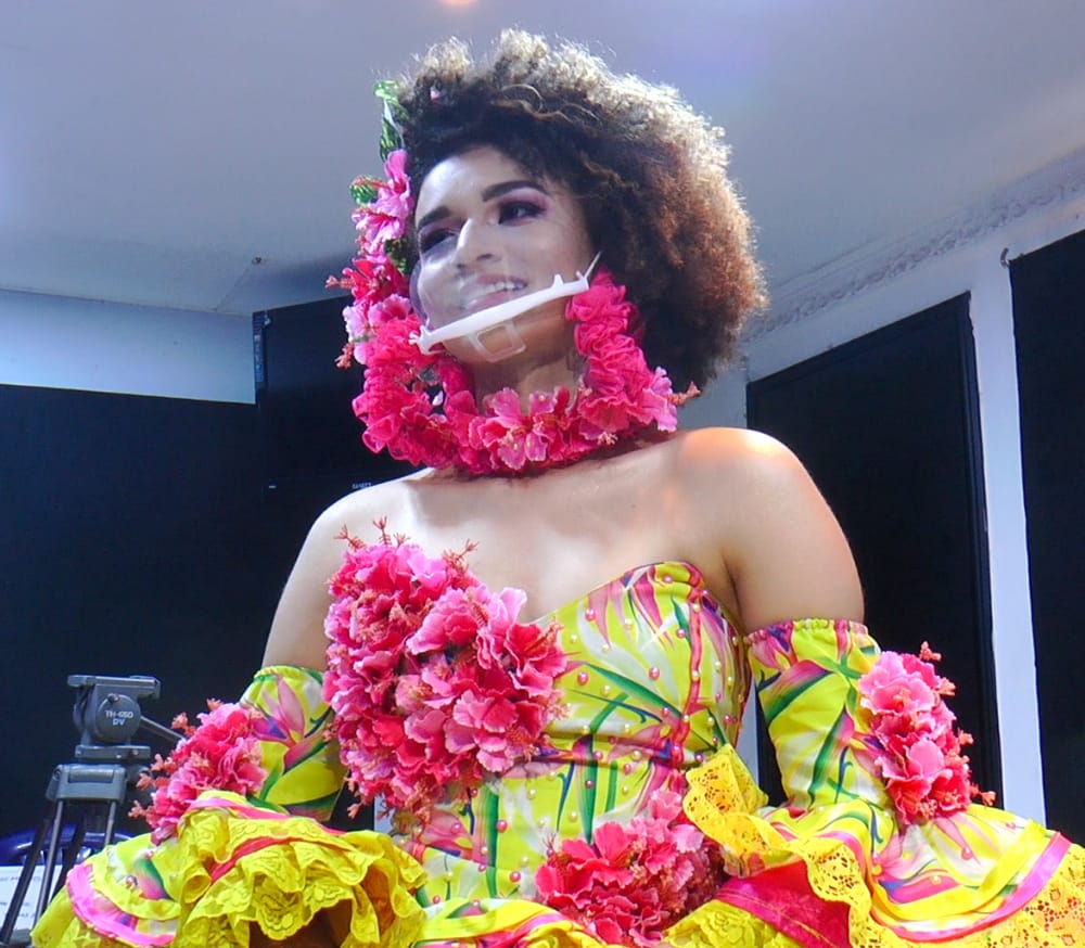 1BAAD5AD-8AB3-4070-8A87-FAE4CD04FC31