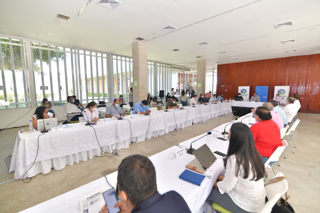 33AB0EFC-0ACE-47A1-9568-EE0820D4C722