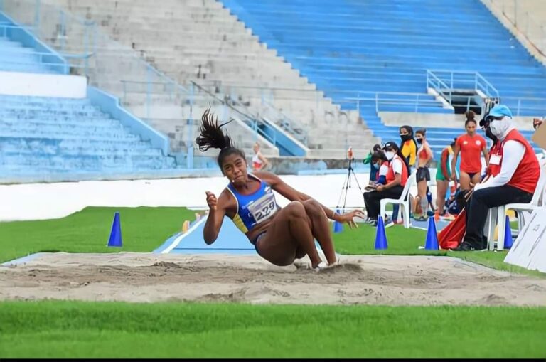 Dos Medallas para Natalia Linares en Torneo Sudamericado 5C2087AB-E7C9-402D-85E9-B6F333A9EE03