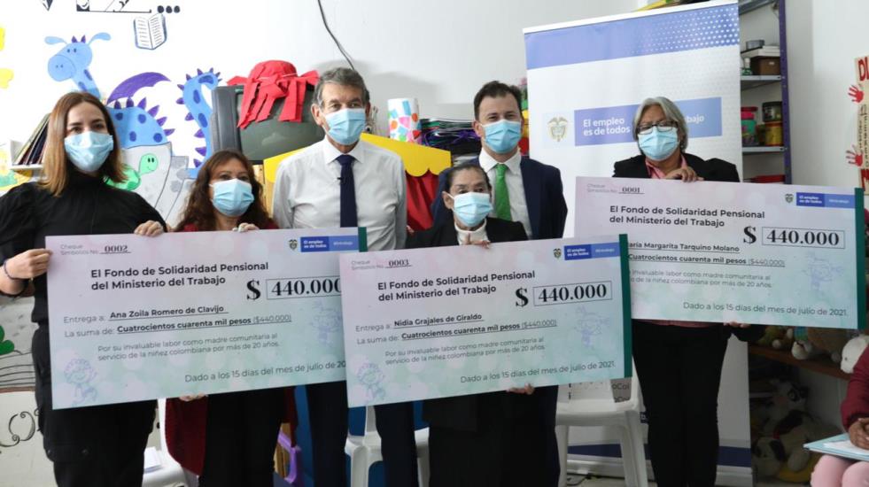 A61EFBFD-D31F-4F1E-B5AA-2AF5C0239582