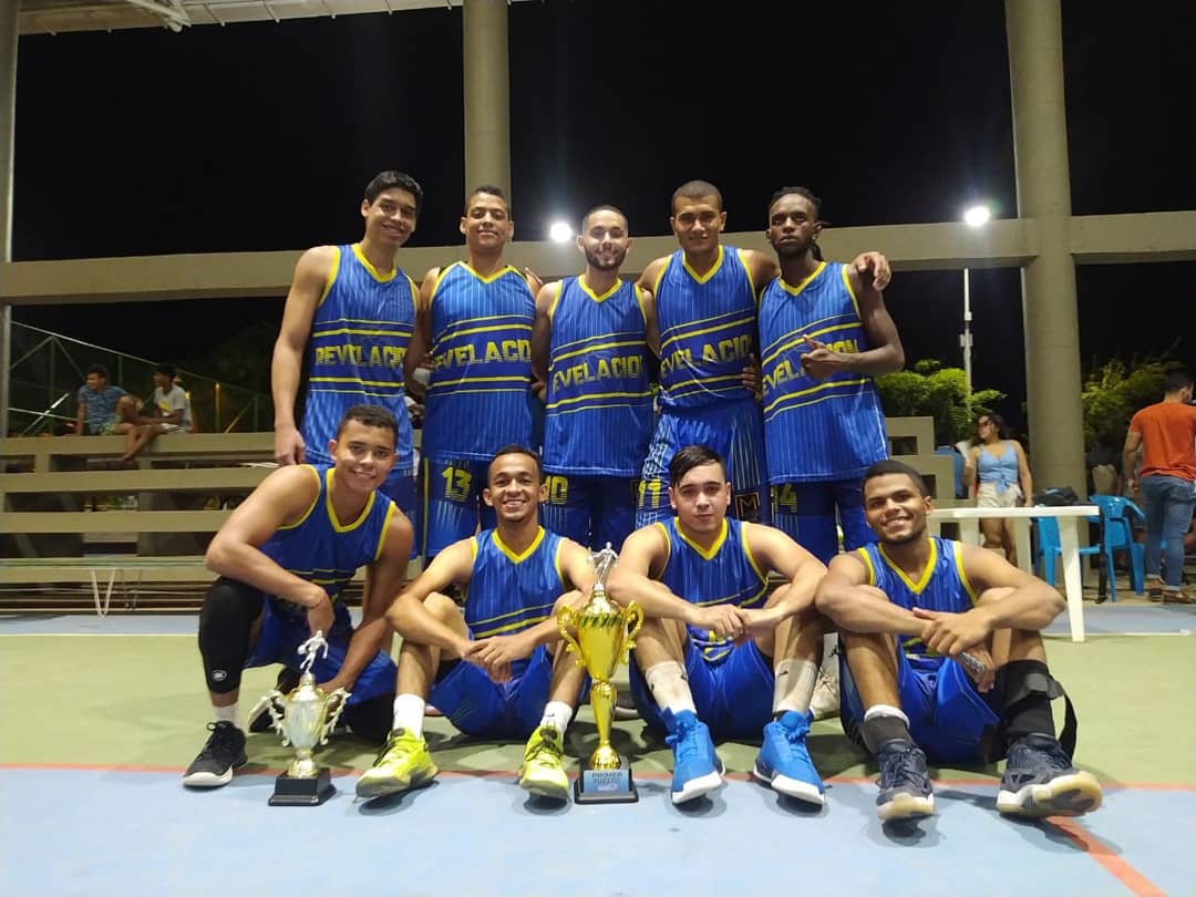 Foto del equipo Revolución 2000