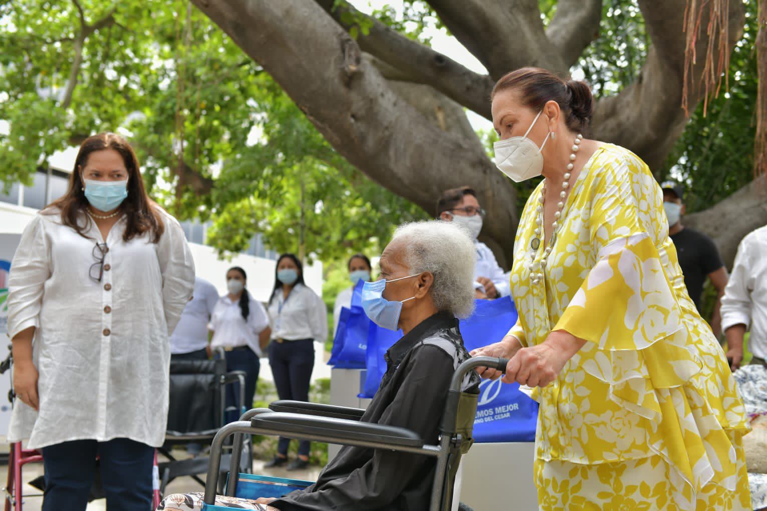 2A80BA5B-BA44-4D70-80BB-8B43705EBF46