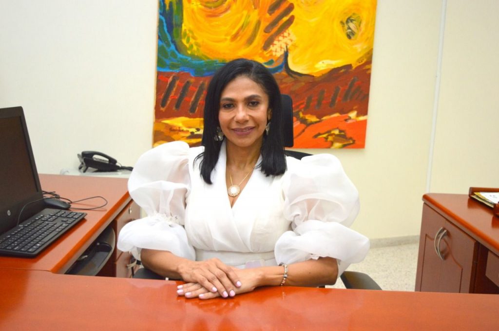 DARLING-GUEVARA-POSECION5-1024x681