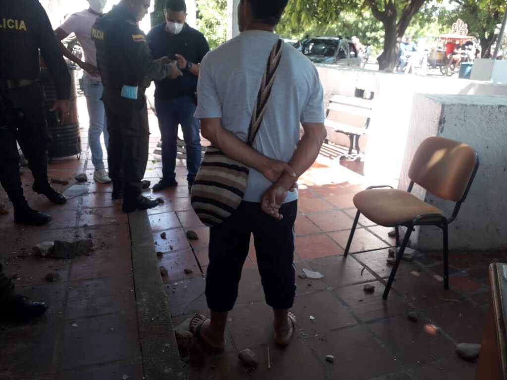 Yukpas atacaron Estación de Policía en La Paz | RTA Noticias