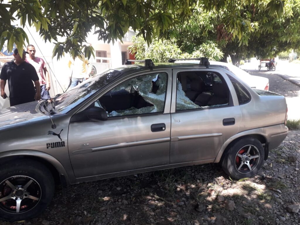 Yukpas atacaron Estación de Policía en La Paz | RTA Noticias