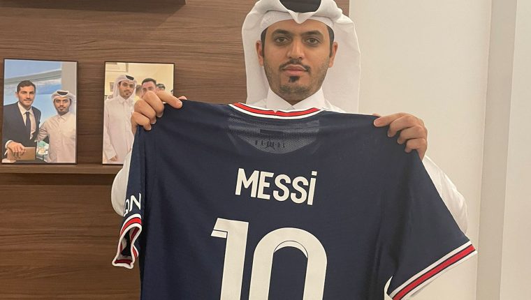 Messi ya está en París a la espera de su presentación Messi ya está en París a la espera de su presentación | RTA Noticias