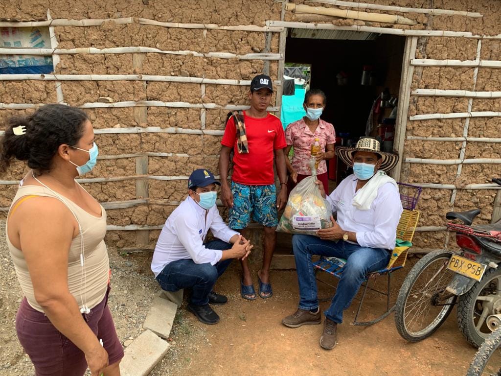 Ayudas humanitarias en Pelaya y Pueblo Bello Ayudas humanitarias en Pelaya y Pueblo Bello | RTA Noticias