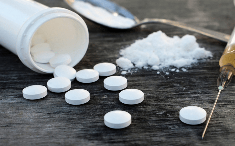 Hombre muere por supuesta sobredosis de drogas | RTA Noticias