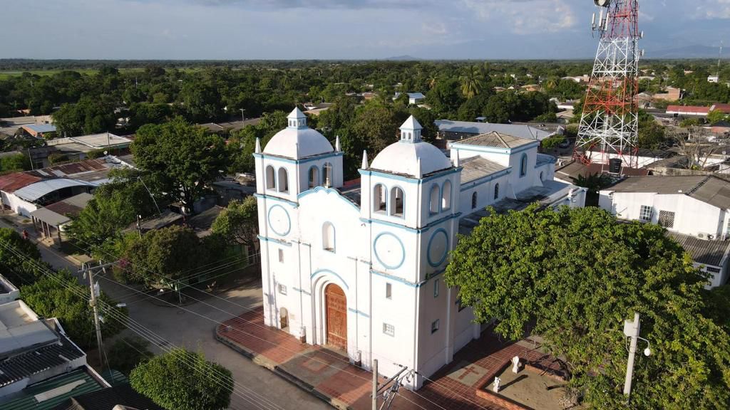 FFA7CE02-BECC-4AF8-A02A-FBA82900E286