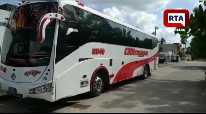 Foto de bus lleno de haitianos en Bosconia