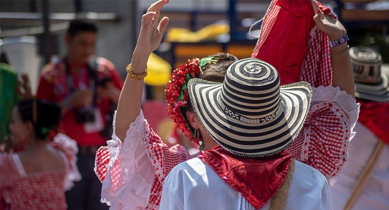Comfacesar realiza V Festival de Danzas Folclóricas | RTA Noticias