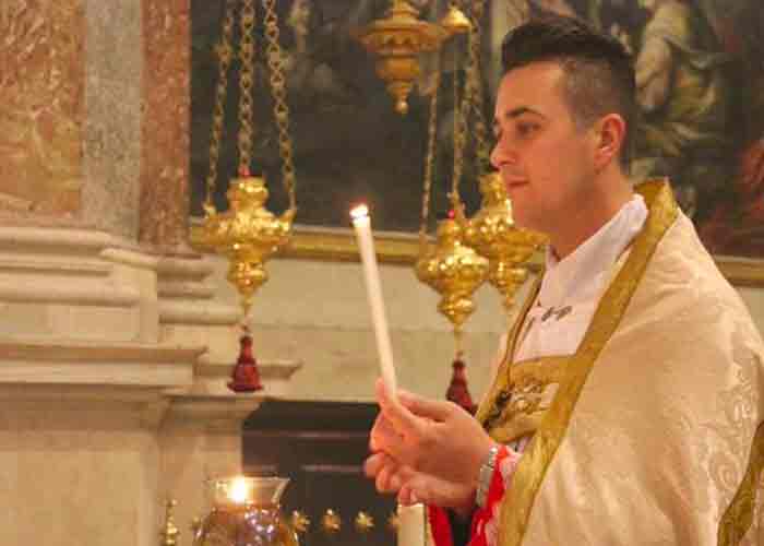 Sacerdote se gastaba las limosnas en drogas y fiestas | RTA Noticias