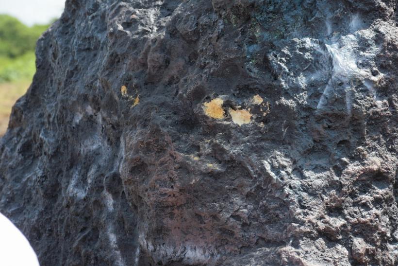 Extraña roca desata especulaciones en Barranquilla Extraña roca desata especulaciones en Barranquilla | RTA Noticias