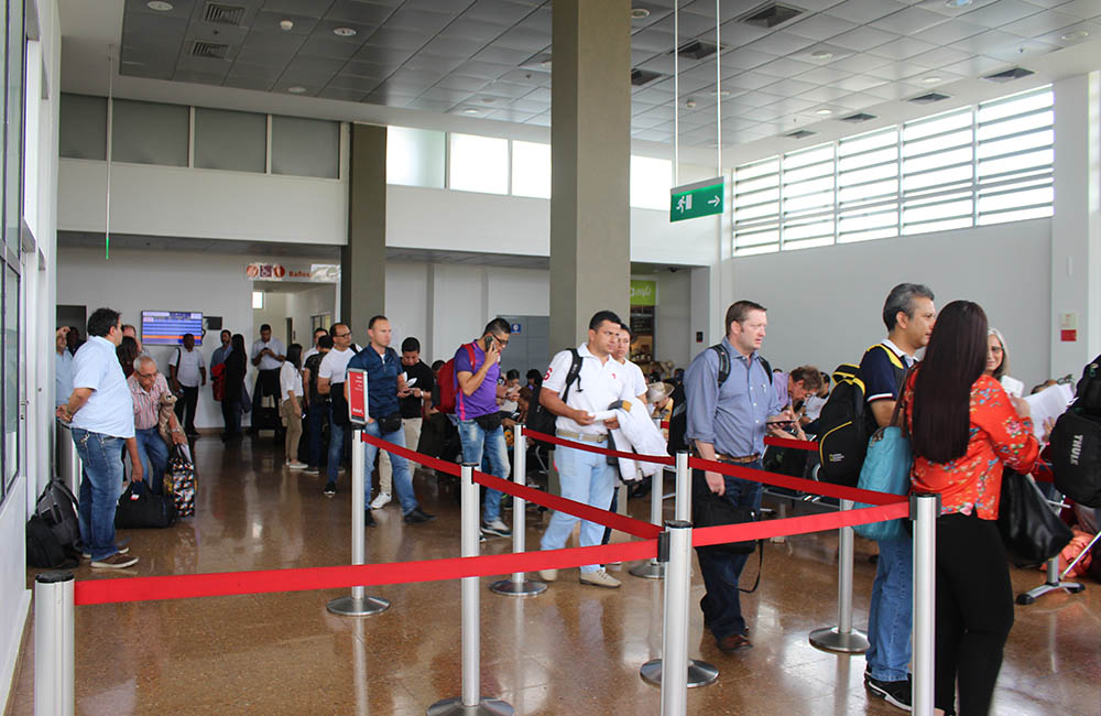 Aeropuerto de Valledupar movilizó 2.800 pasajeros en Festival Aeropuerto de Valledupar movilizó 2.800 pasajeros en Festival | RTA Noticias