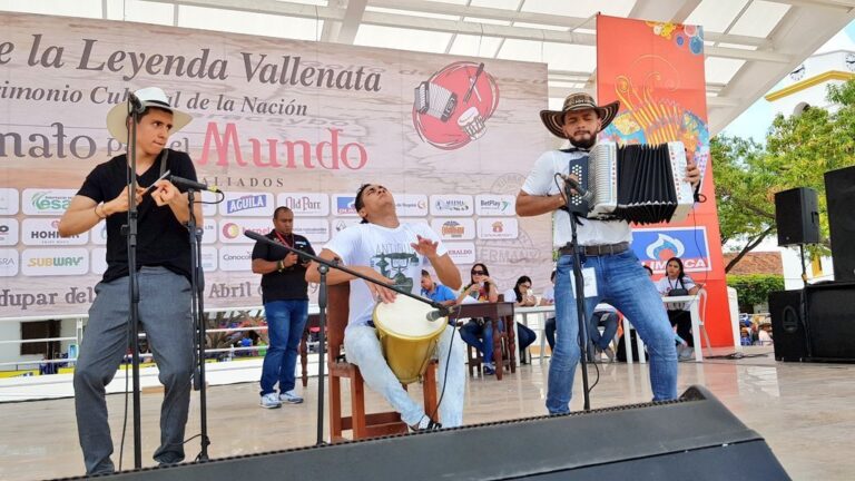 Carné de vacunación requisito para gozarse el Festival Festival Vallenato+