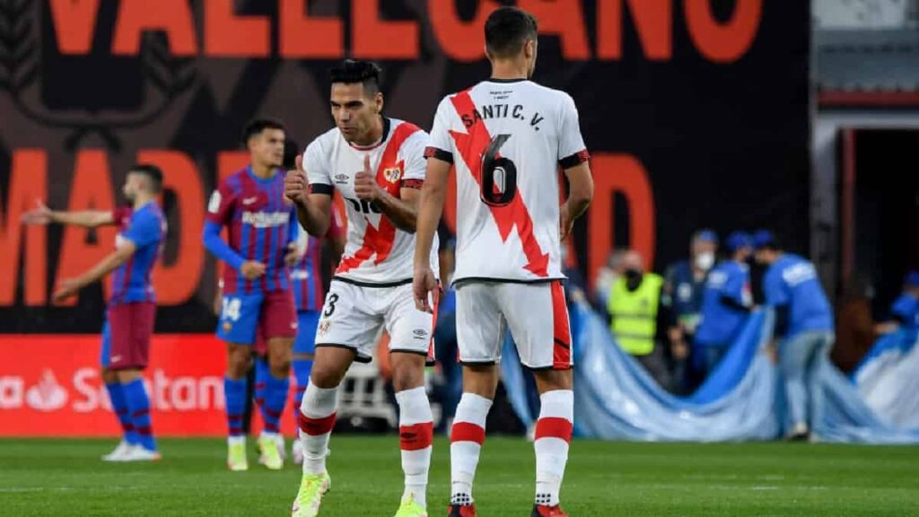 Golazo de Falcao al Barcelona le da la victoria al Rayo Golazo de Falcao al Barcelona le da la victoria al Rayo | RTA Noticias