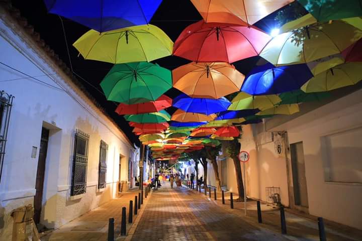 De colores y luces se viste el Centro Histórico de Valledupar | RTA Noticias