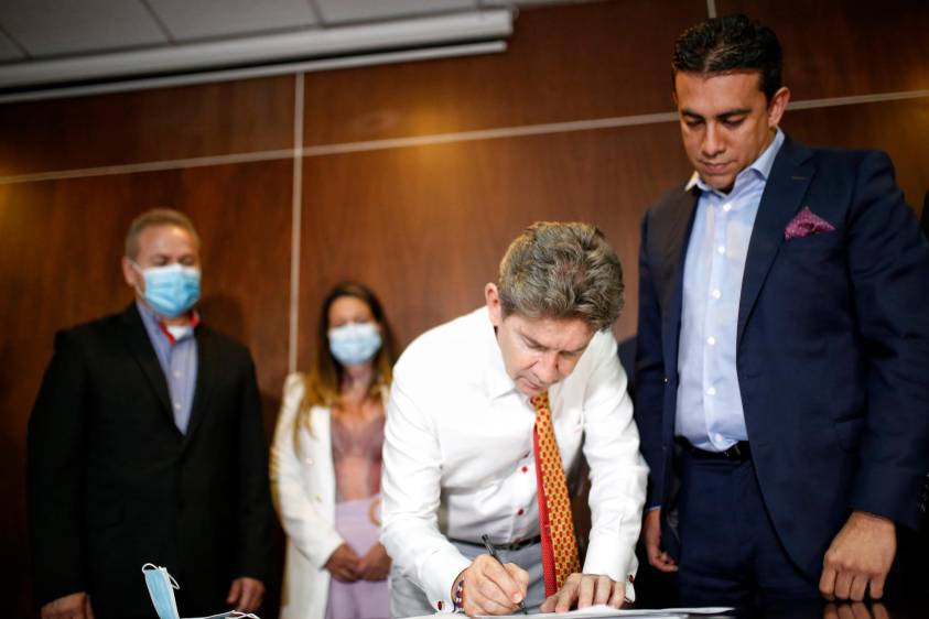 Foto de firmas para candidatura presidencial