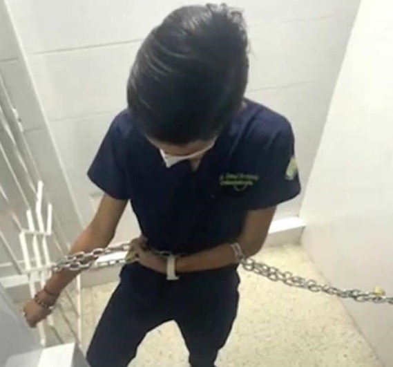 Conozca a estudiante vallenato que se encadenó a hospital Estudiante vallenato encadenado