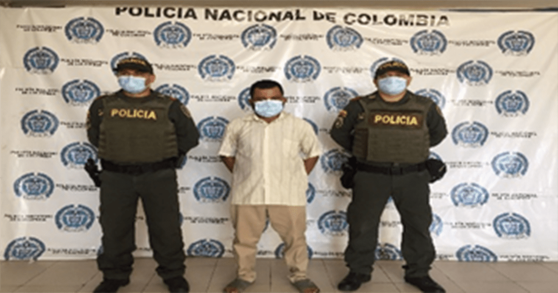 A la cárcel por al parecer masturbarse frente a niñas CAPTURADO-EN-FLAGRANCIA-POR-ACTO-SEXUAL-CON-MENOR-DE-14-ANOS