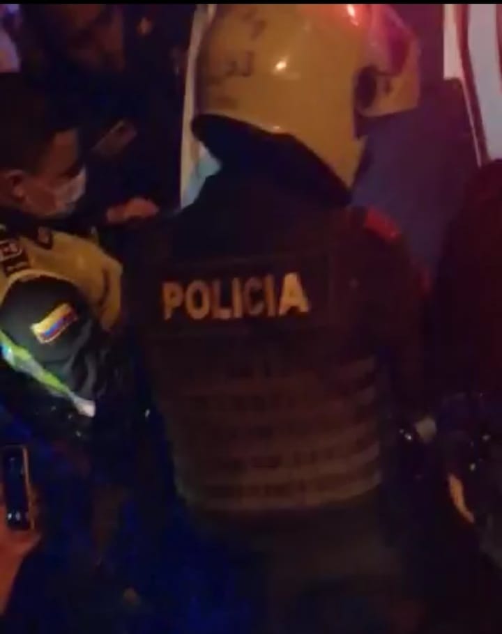 Se enfrenta a la Policía y muere en cruce de disparos Se enfrenta a la Policía y muere en cruce de disparos | RTA Noticias