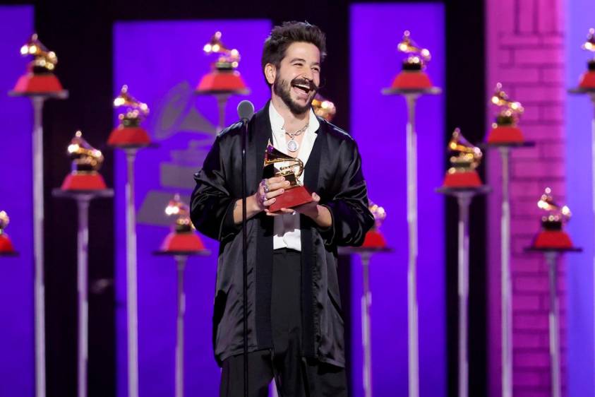 Silvestre Dangond y Egidio Cuadrado, galardonados | RTA Noticias